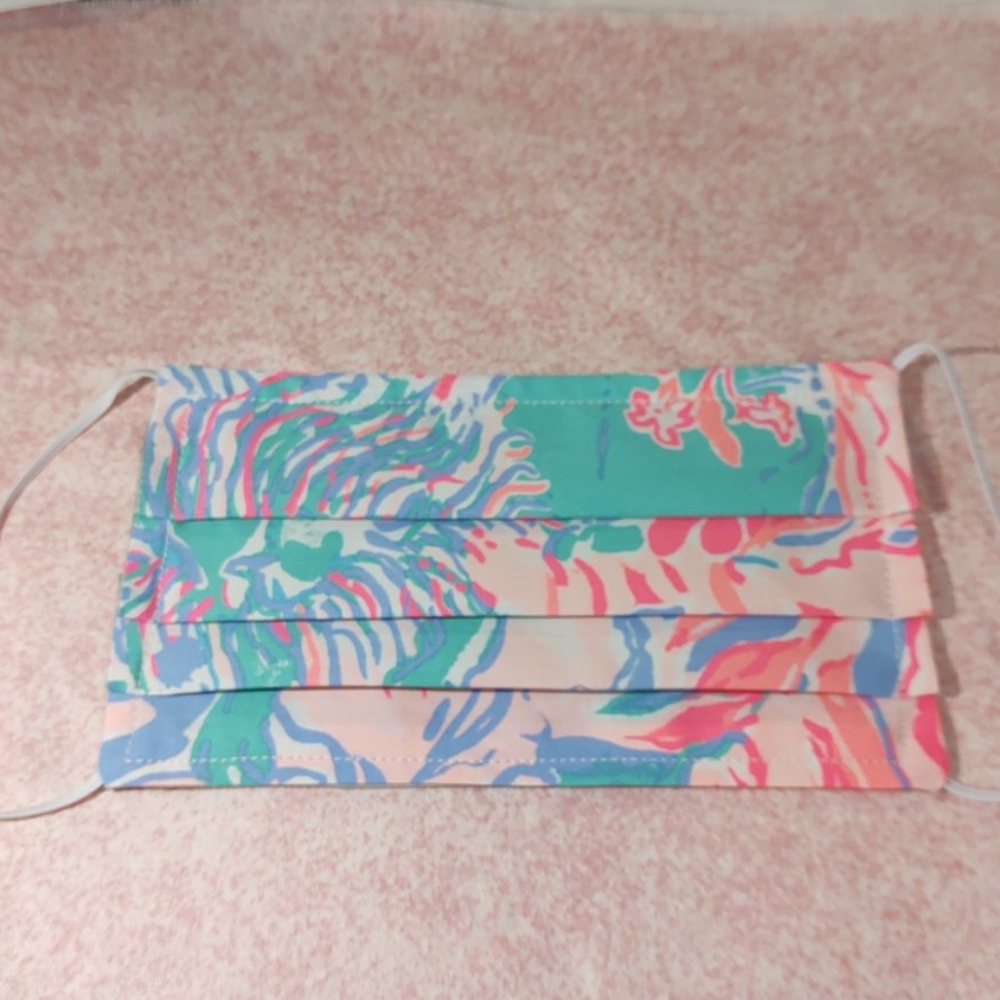 Blue Peri Viva la Lilly Face Mask